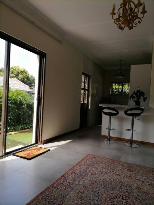 Garden And Park Leisure On Tugela Apartment เบโนนิ ภายนอก รูปภาพ